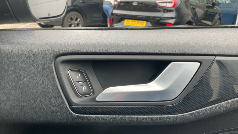 Ford Focus 1.0 EcoBoost 125 ST-Line 5dr Petrol Hatchback